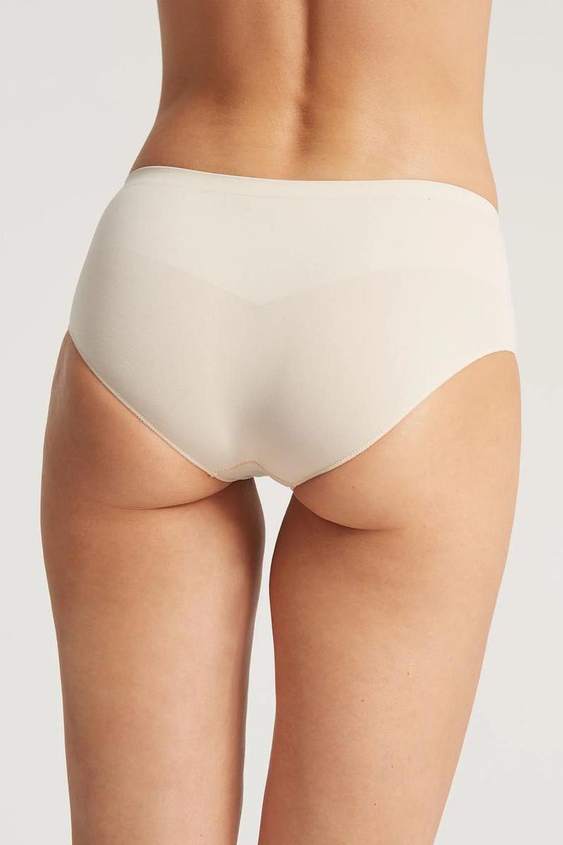 Figi Retro Sensual Skin – jasny cielisty – zdjęcie 2